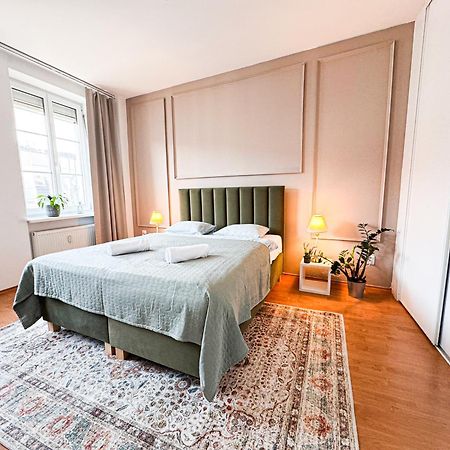 Gorgeous City Center Apartment In Bratislava With Free Parking 외부 사진